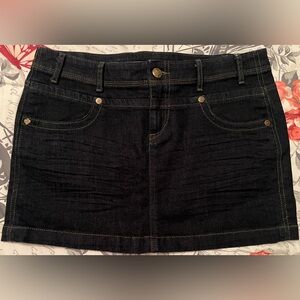 NWOT PRINCESS VERA WANG Back Buckle Dark Wash Denim Jean Mini Skirt Y2K size 9